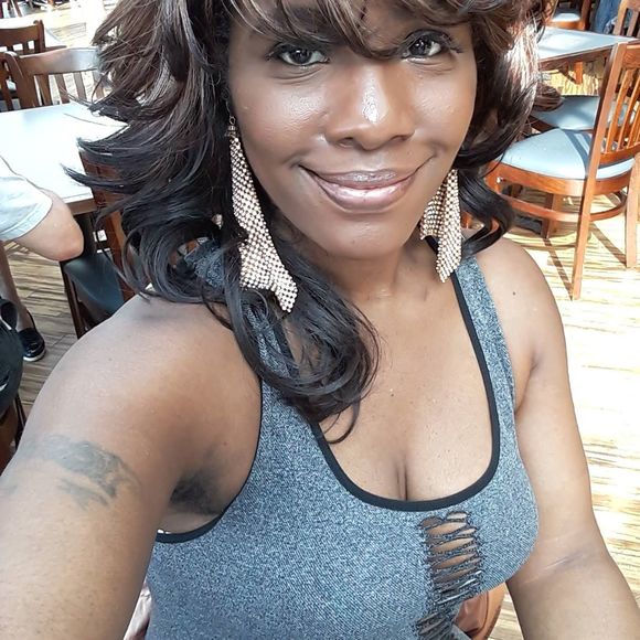 Meet your Posher, Shanine - Picture 1 of 1